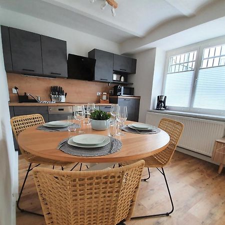 Pb Ferienwohnungen - Fewo 1 - Stilvoll Eingerichtetes Apartment Im Herzen Senftenbergs Extérieur photo