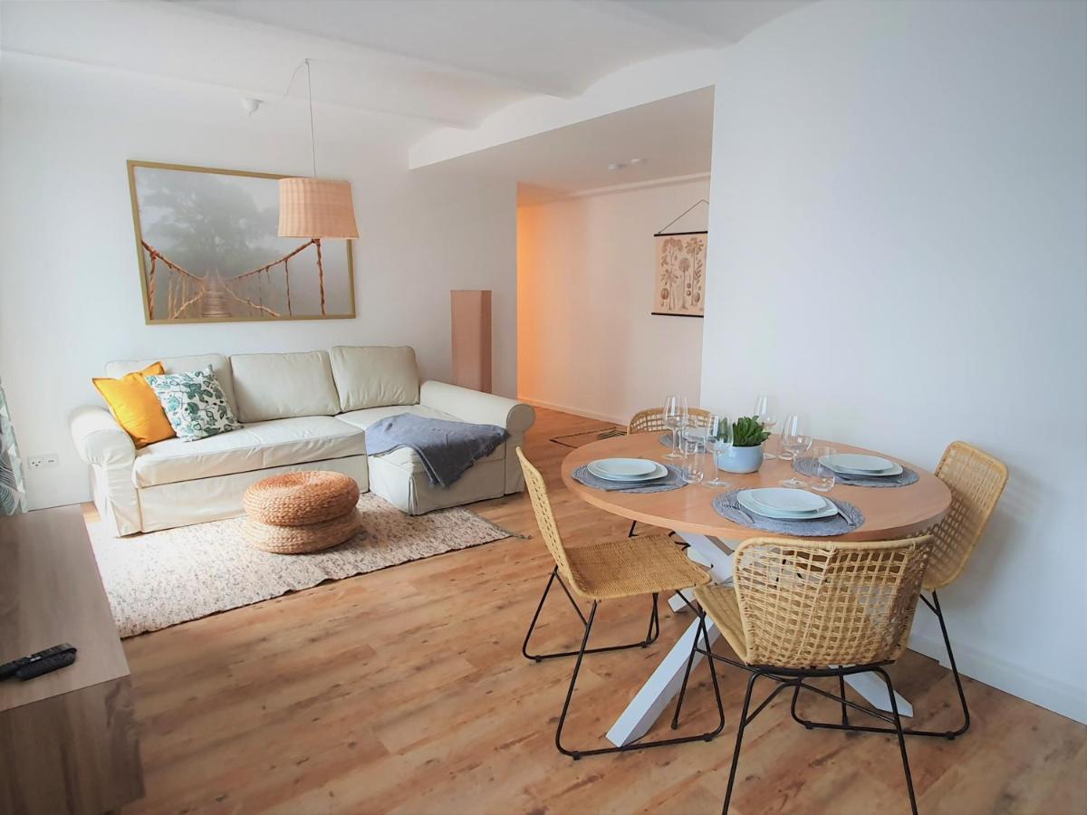 Pb Ferienwohnungen - Fewo 1 - Stilvoll Eingerichtetes Apartment Im Herzen Senftenbergs Extérieur photo