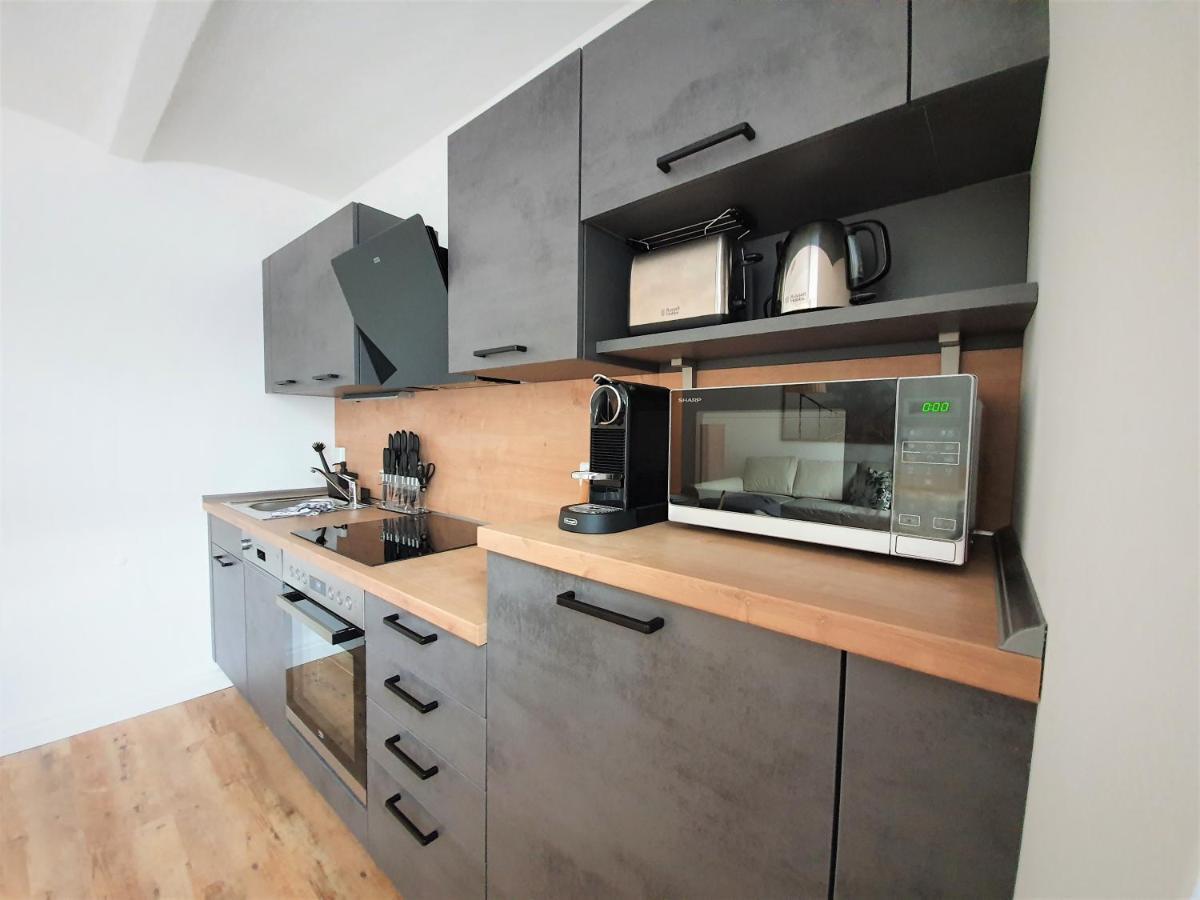 Pb Ferienwohnungen - Fewo 1 - Stilvoll Eingerichtetes Apartment Im Herzen Senftenbergs Extérieur photo